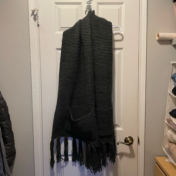 Anthropologie Scarf - Picture 6 of 7